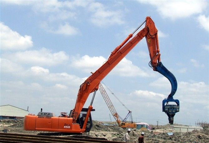 挖掘機打樁臂、打樁臂、打樁錘、挖掘機打樁臂廠家